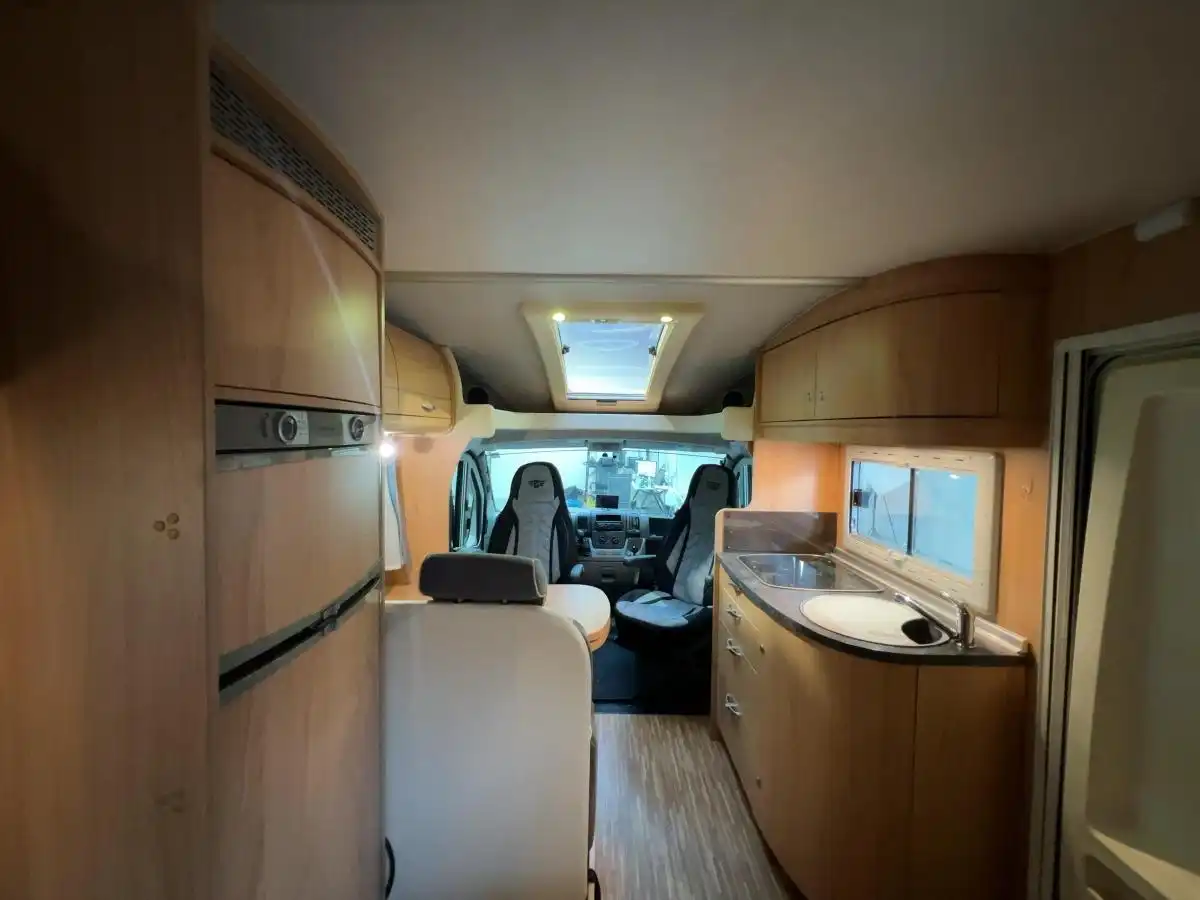 BUERSTNER Solano T 700 - Ansicht 8
